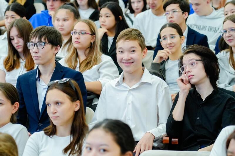 Год рабочих профессий: о престиже технических специальностей рассказали на слете школьников в Астане