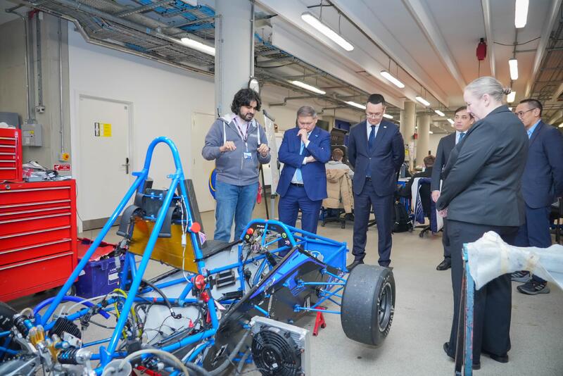 Министр науки и высшего образования РК Саясат Нурбек посетил Coventry University