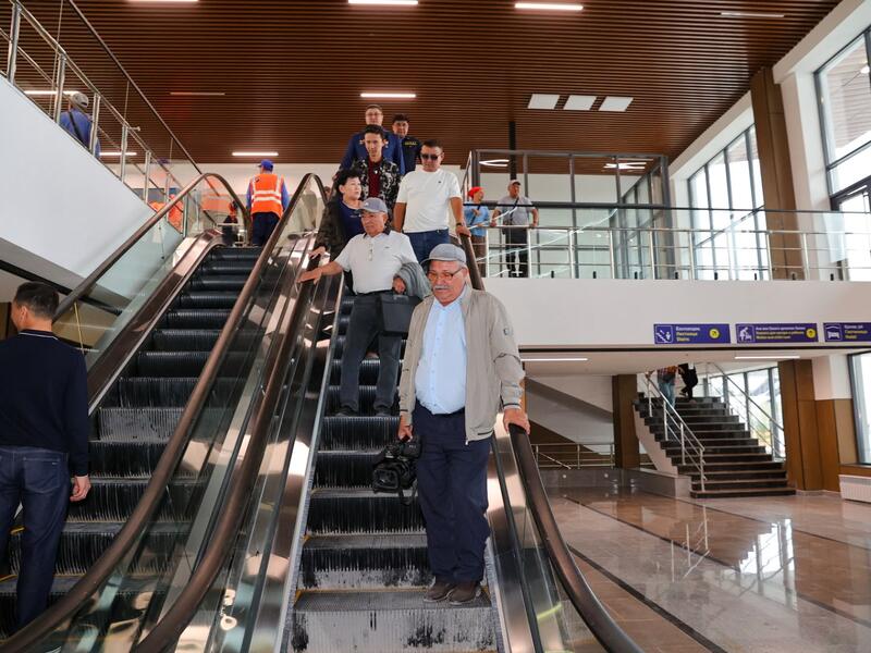 Президент тапсырмасы: қайта жаңғыртудан өткен Шу теміржол вокзалы пайдалануға берілді