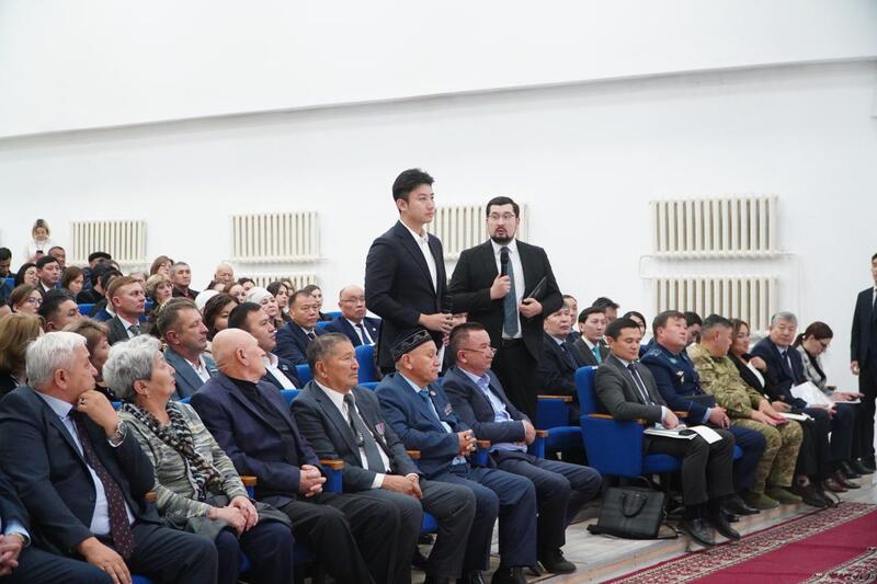 Марат Ахметжанов провел встречу с жителями Шортандинского района