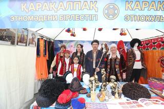 В Алматы в честь Дня единства народа Казахстана проходит гастрономическая ярмарка