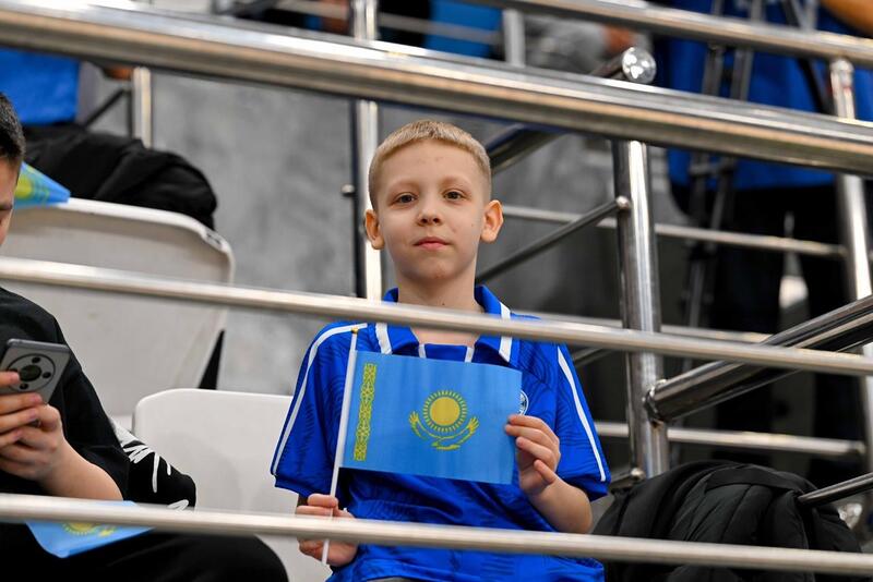 В Семее прошла акция в поддержку проекта новой Конституции