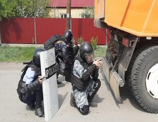 Внимание и слаженность: в Каркаралинске и Ботакаре прошли антитеррористические учения