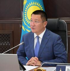 Сегодня в акимате области рассмотрели ход проведения дорожных ремонтных работ и готовность объектов здравоохранения к осенне-зимнему эпидемиологическому сезону