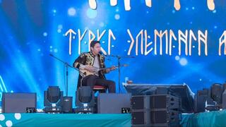 Серик Куанган из Усть-Каменогорска победил в республиканском айтысе акынов