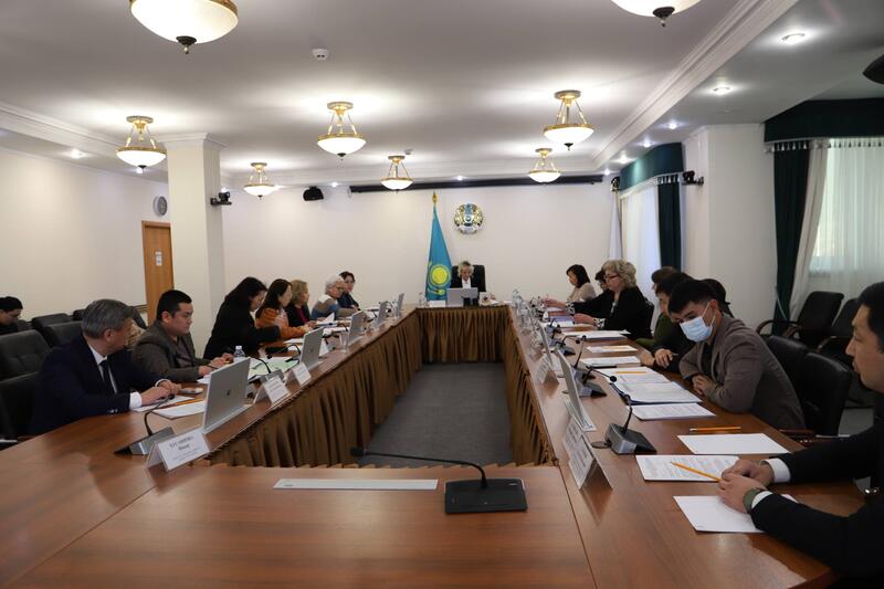 Вопросы обеспечения лиц с инвалидностью ортопедической обувью обсудили в Минтруда