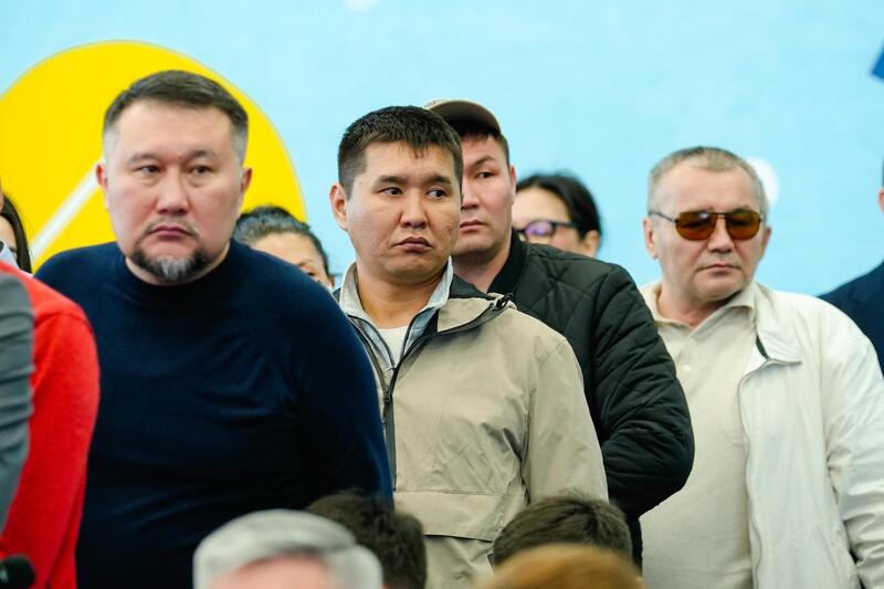 Аким Астаны встретился с жителями района Сарайшык