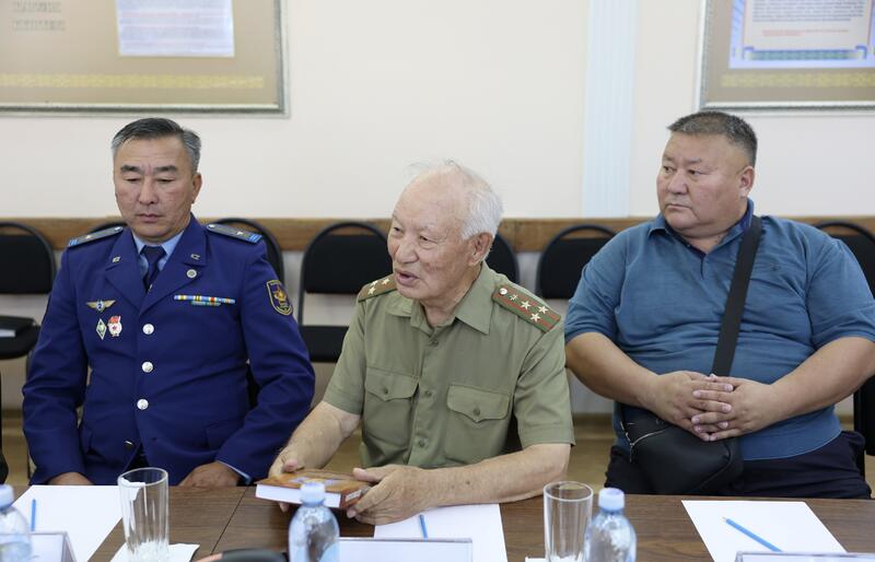 Министр обороны проинспектировал воинские части Абайского гарнизона