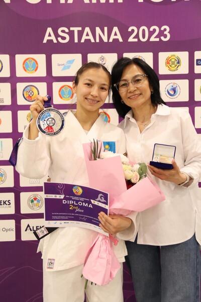 «Анаға тағзым – анаға құрмет»: столичные спортсмены запустили трогательный челлендж ко Дню матери