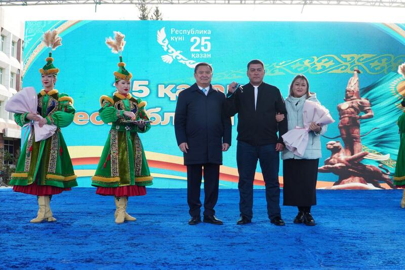 Долгожданные ключи от квартир получили жители Кокшетау