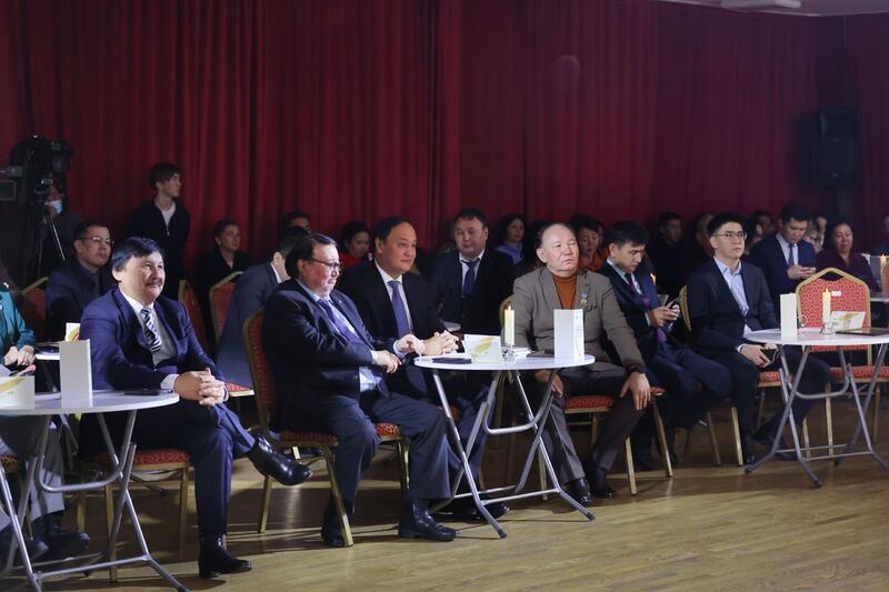 Ербол Карашукеев наградил победителей II республиканского литературного конкурса «Асқақ рухты Әулиеата»