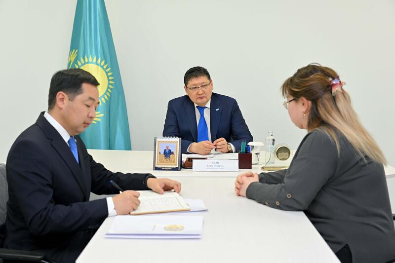 Глава региона принял граждан по личным вопросам