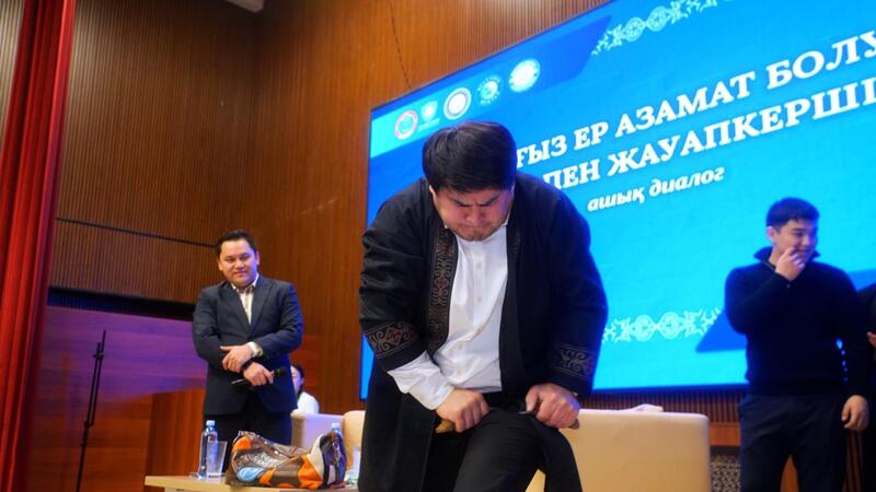 Совет отцов Астаны провёл открытый диалог со школьниками в рамках программы «Адал азамат»