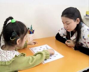 150 детей с нарушениями слуха прошли комплексную слухоречевую реабилитацию