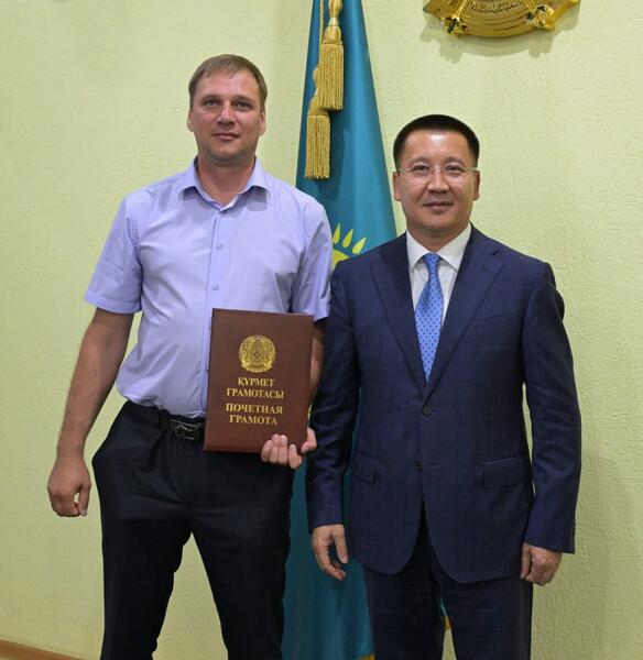 Асаин Байханов поздравил железнодорожников Павлодарской области с профессиональным праздником