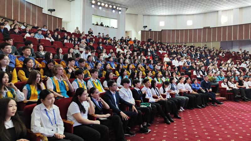 Самые интересные проекты общественно-гуманитарного направления выбрали в Караганде