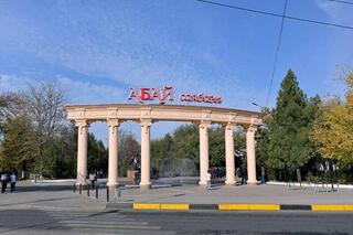 В Шымкенте был показан спектакль «Абай айтқан «Еңлік-Кебек»