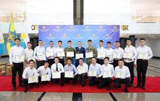 Более 2000 солдат получили госгранты на обучение в вузах Казахстана