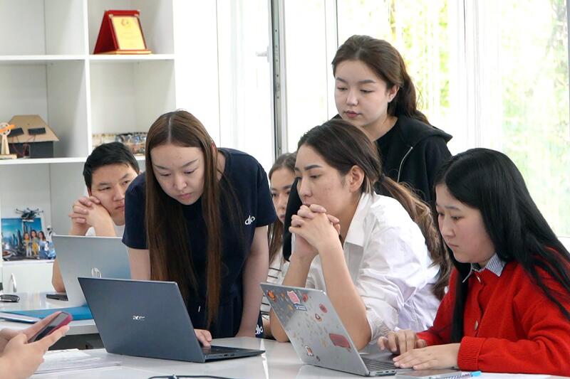 «AI-SANA»: студенты Abai University разработали образовательные проекты на основе ИИ