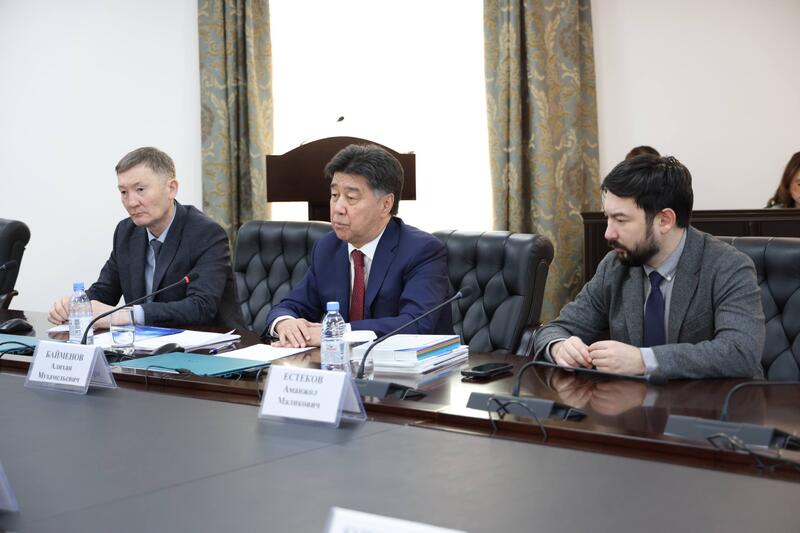 Состоялась рабочая встреча Председателя Высшего Судебного Совета Дмитрия Малахова с Алиханом Байменовым - Председателем Управляющего комитета Астанинского хаба государственной службы