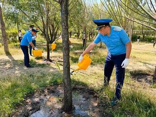 «Заң мен тәртіп – жауапты азаматтың өмір салты»: елордада «Жасыл ел» жастарымен кездесу өтті