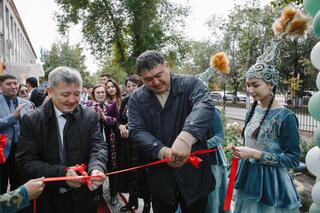 Для школьников открыли футбольное поле