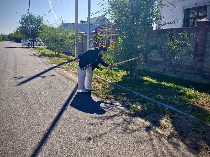 В ТУРКЕСТАНЕ В РАМКАХ ПРОГРАММЫ «ТАЗА КАЗАКСТАН» ПРОДОЛЖАЮТСЯ СУББОТНИКИ