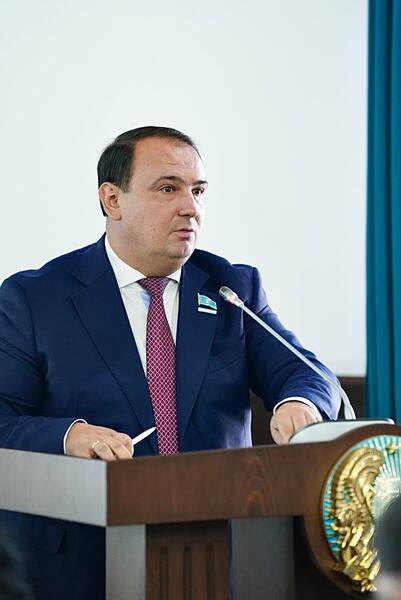 Аким области Асаин Байханов принял участие в заседании Комитета партийного контроля партии «AMANAT»