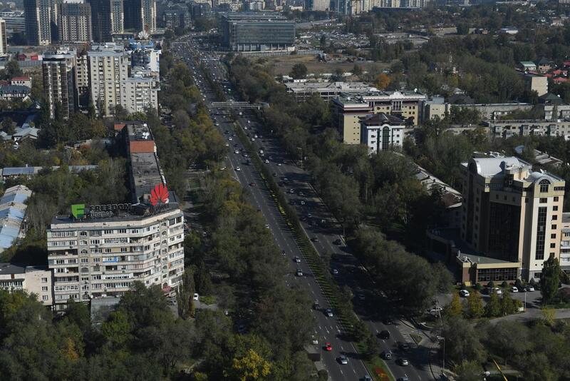 В ближайшие два года в Алматы обновят и создадут 38 общественных пространств – аким города