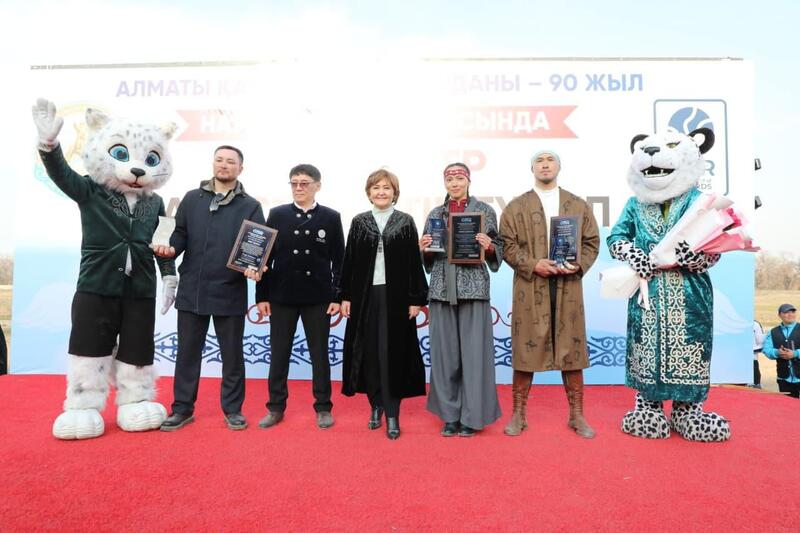 4 мишени за 10 секунд с верблюда: на ипподроме Алматы установлен мировой рекорд