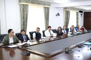 В рамках утверждённого графика правового всеобуча для сотрудников Аппарата Высшего Судебного Совета проведены обучающие семинары, охватившие ключевые аспекты профессиональной деятельности государственных служащих