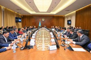 В области Абай состоялась очередная сессия маслихата