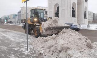 Коммунальные службы столицы продолжают снегоуборочные работы в бесперебойном режиме