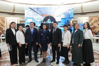 В Алматы состоялась общегородская ярмарка вакансий в рамках Года рабочих профессий