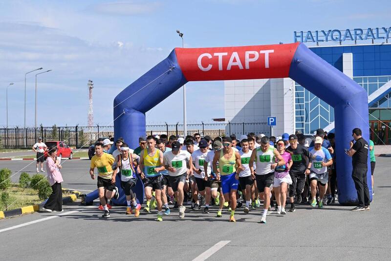 Рассмотрены вопросы реализации государственной молодежной политики и развития массового спорта в регионе