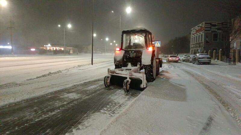 Более 1 600 единиц спецтехники задействовано в снегоуборочных работах в Астане