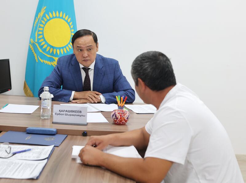 Ербол Карашукеев провел прием граждан