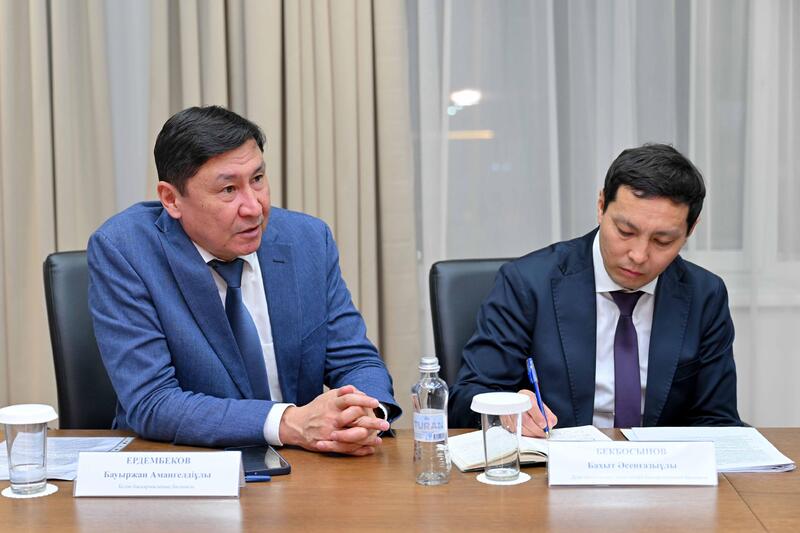 В Семее обсудили строительство детской академии по футзалу