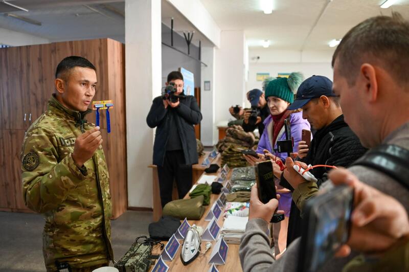 За кулисами армейской службы: журналисты побывали в воинских частях области Абай