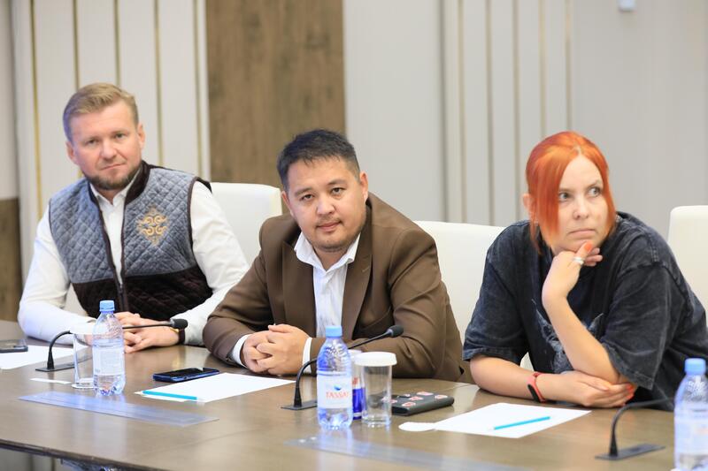 Представители средств массовой информации отмечают свой профессиональный праздник