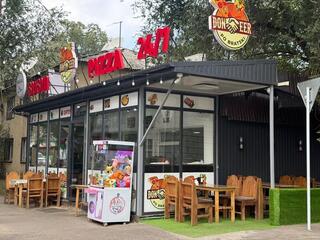 В Алматы сносят очередную незаконную пристройку