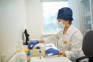 Скорая, операции, реабилитация: что входит в медстраховку и как ею пользоваться