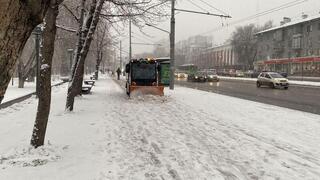 Для уборки снега в Алматы задействовано 47 патрульных бригад