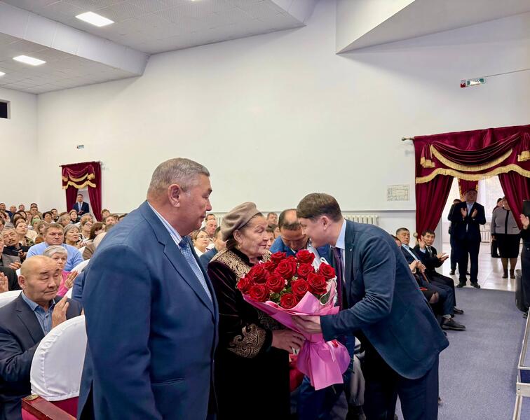 Аким области с рабочей поездкой посетил Жамбылский район