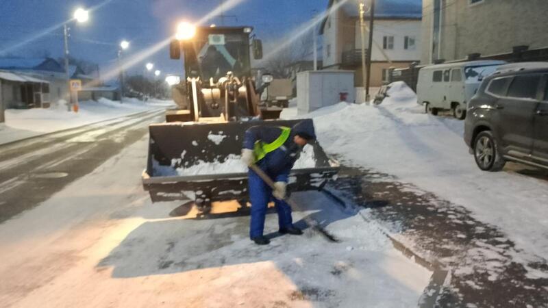 Снегопад в Астане: более 1700 единиц спецтехники задействованы в уборке снега в Астане