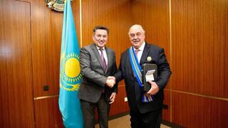 Председатель совета директоров УК ТМК награждён орденом «Барыс» I степени