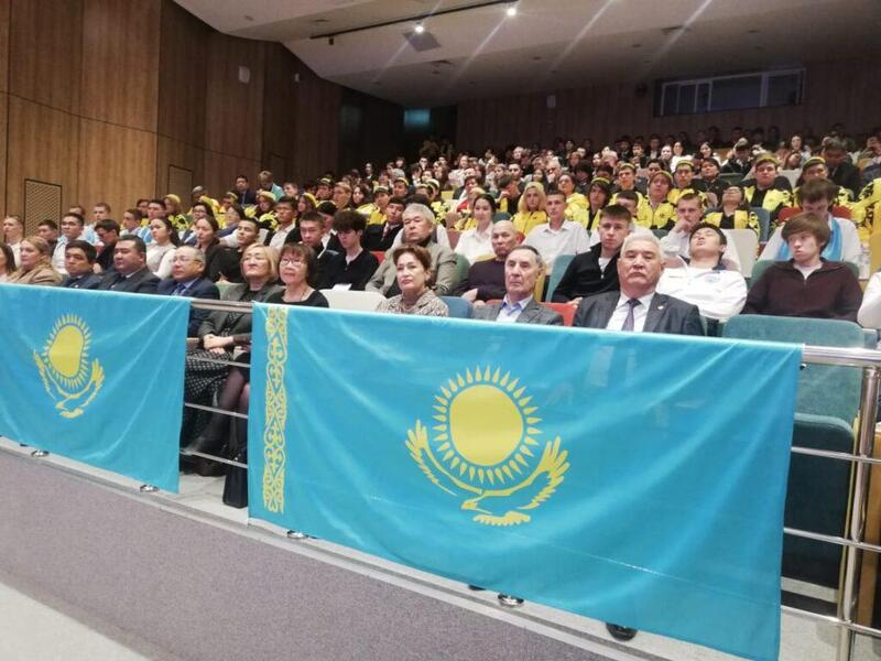 В Костанае прошёл республиканский патриотический форум «Ел тірегі – еңбек адамы» в честь Года рабочих профессий