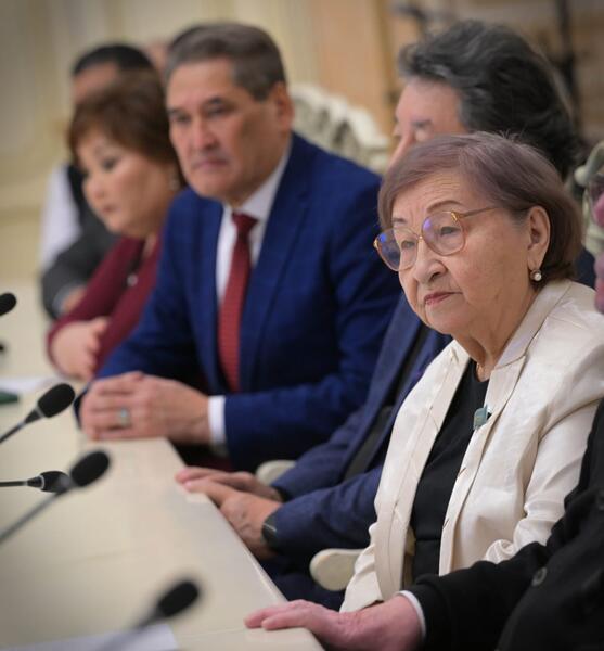 В Доме дружбы состоялась традиционная ежегодная встреча акима области Асаина Байханова с представителями творческой интеллигенции - деятелями культуры, литературы и искусства