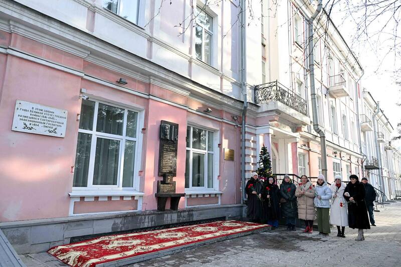 Делегация области Абай посетил памятник Шокана Уалиханова и мемориальную доску Кемеля Токаева в Омске