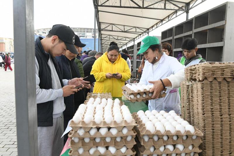 Свыше 70 товаропроизводителей Костанайской и Актюбинской области представили свою продукцию на ярмарке в Астане